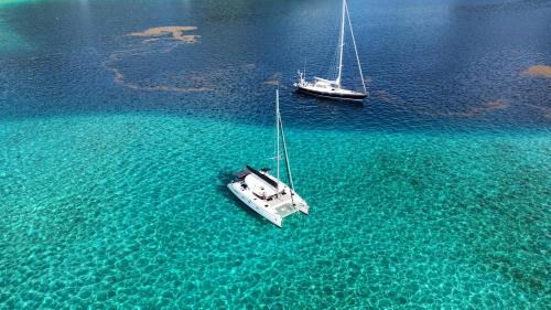 Vaitape Boat Rental | Your Private Boat - Magic Bora Bora-FR Polynesia