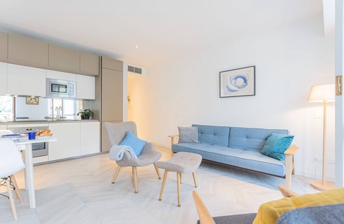 Carate Urio Apartment | Your Private Harbour nearby George Clooney