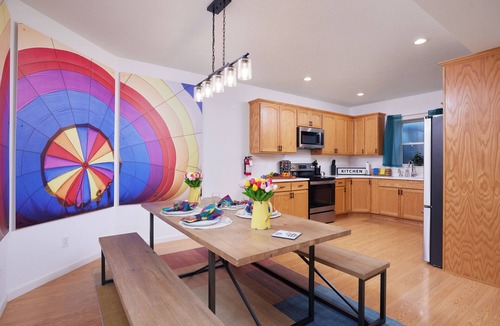 College Place House | YOUR PRIVATE HOT-TUB RETREAT IN WALLA WALLA WINE COUNTRY