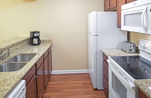 Berkeley Hotel | Your Relaxing Getaway Awaits! Fully-Equipped Kitchen Parking, 2 Pools!