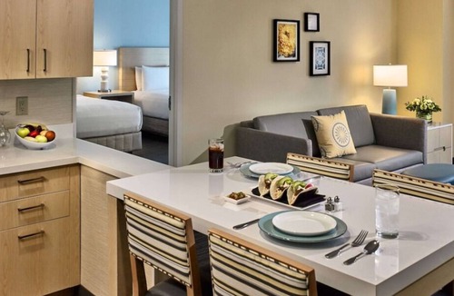 Gwinnett Place House | Your Relaxing Getaway Awaits! Enjoy 4 Family-friendly units with Kitchen!