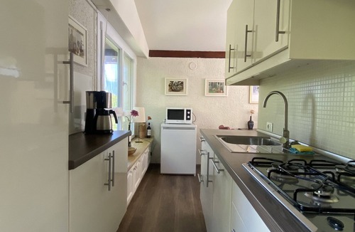 Gardola House | Your search has come to an end! Arrive, switch off and watch TV on the terrace
