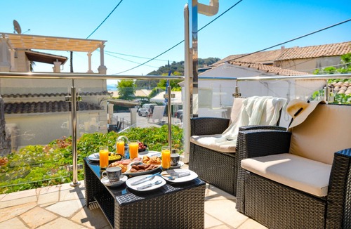 Agios Stefanos Apartment | Your seaside retreat in the heart of Saint Stephanos, Corfu