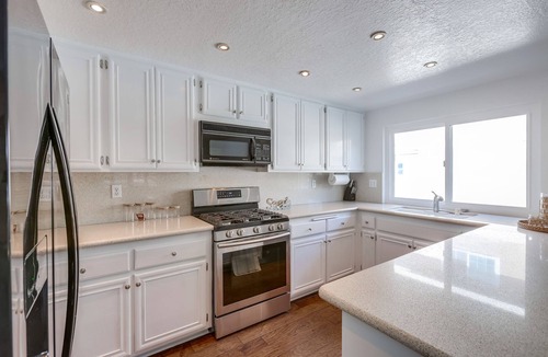 Huntington Beach House | Your Spring & Summer Coastal Retreat Awaits in Huntington Beach!