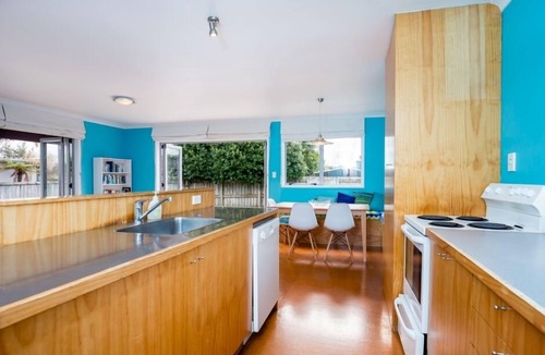 Matarangi House | “Your Stress-Free Beach Break in Matarangi”