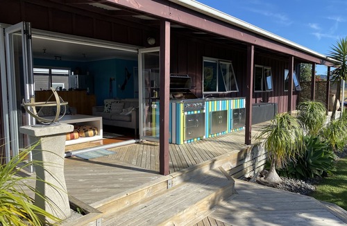 Matarangi House | “Your Stress-Free Beach Break in Matarangi”