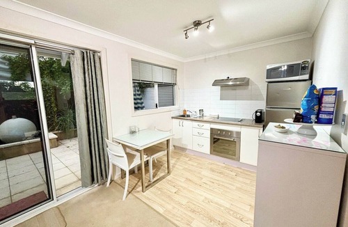 East Perth House | Your Tranquil Haven in East Perth
