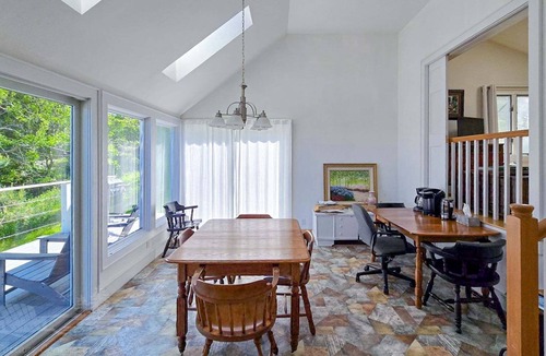 Georgetown Cottage | Your Tranquil Indian Point Retreat with Breathtaking Views & Beach Access