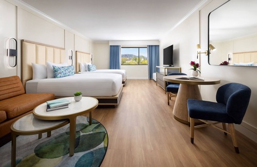 Calabasas Hotel | Your Ultimate Leisure Stay Near Lake Calabasas Park! 3 Spacious Units, Pool
