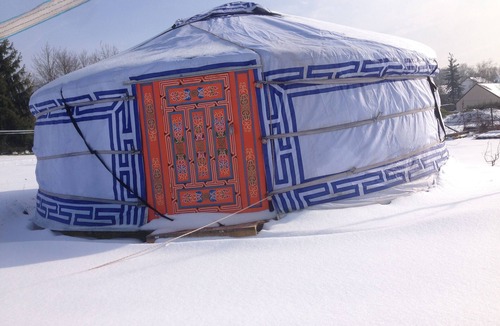 Saint-Leger-sur-Dheune RV Rental | Yourte Mongole