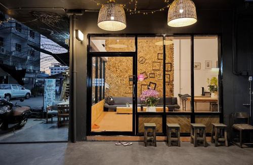 Don Muang Hostel | Youyen Hostel
