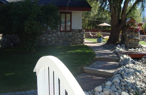 Invermere Apartment | * Ypcfitness & Accomodations *