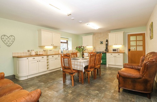 Llandwrog Cottage | Yr Hen Stabl