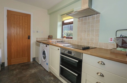 Llandwrog Cottage | Yr Hen Stabl