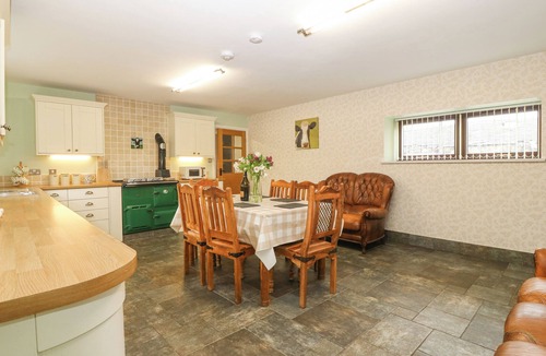 Llandwrog Cottage | Yr Hen Stabl