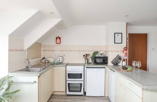 Llanengan Cottage | YSGO - 6 TY'N DON, family friendly, with a garden in Abersoch