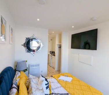 Denny Bed & Breakfast | YSquared studio