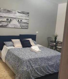 Quartiere XXIV Don Bosco House | YTHA HOUSSE ROMA CENTRO