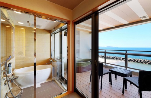 Kaike Onsen House | Yugetsu