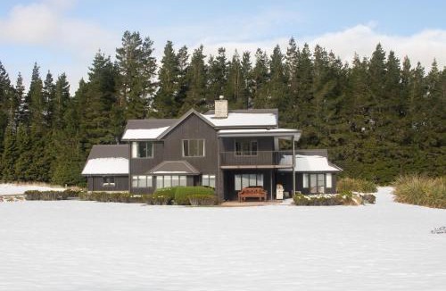 Windwhistle Ski Chalet | Yuki's Chalet - Terrace Downs