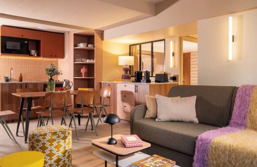 Clignancourt Hotel | Yuna Montmartre - ApartHotel
