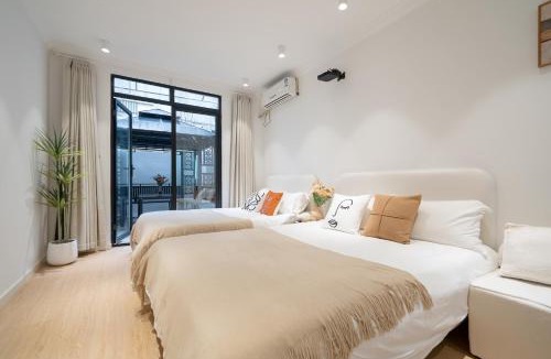 Huaihai Road Commercial Area Apartment | YunXuan