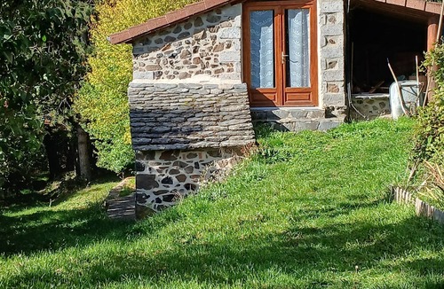 Beaulieu Cabin | Yurt and eco-friendly rooms in the heart of nature, very quiet, vegetarian meals available