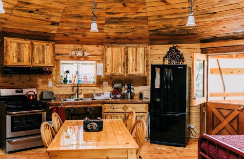 White Salmon House | Yurt at Rivendell Romance in the Forest