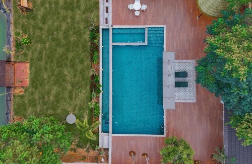 Jaipur Resort | Yutori Stays Not a farm Not a Hotel But better