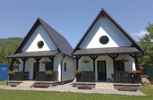 Praid House | Zöld Tulipán