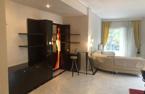 Kifisia Apartment | Zack's Grande