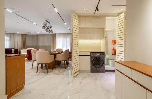 Al Duqqi Apartment | Zahir - 302