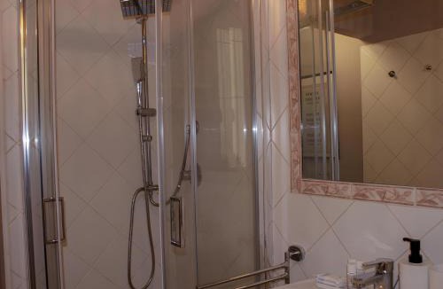 Lungarno del Tempio Apartment | Zanardelli Bright Flat