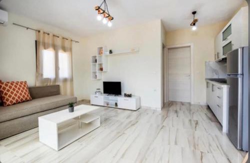 Astris Apartment | Zara Studios