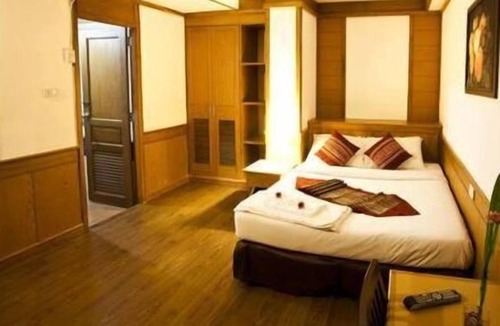 Mueang Samut Prakan District Hotel | Zaza Hotel