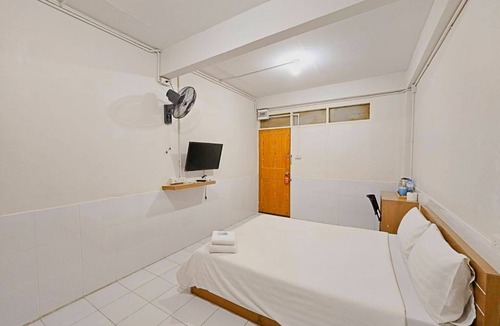 Khanna Yao Hotel | Ze Residence Ramintra