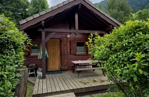 Saint-Jean-Saint-Nicolas Ski Chalet | ZEcamping dog friendly terrain multisports piscine