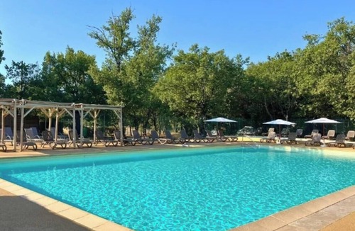 Saint-Saturnin-les-Apt House | ZEcamping 3 étoiles animé piscine chauffée locatif 20m2 5 pers