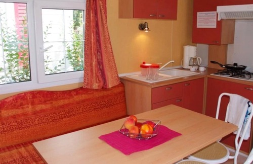 Saint-Auban House | ZEcamping 2* piscine chauffée locatif TV clim 32m2 8 pers