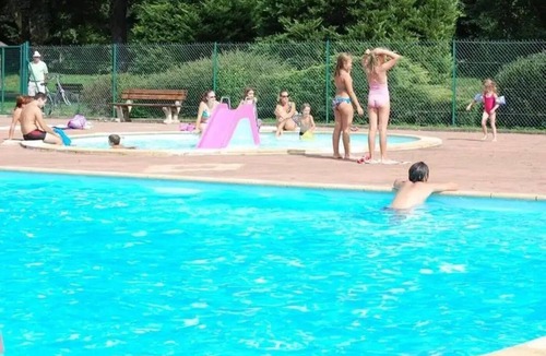 Sauxillanges House | ZEcamping 3 étoiles piscine animaux acceptés club enfant tente 8m2