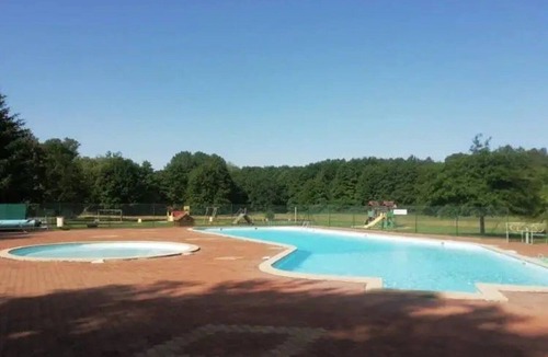 Sauxillanges House | ZEcamping 3 étoiles piscine animaux acceptés club enfant tente 8m2