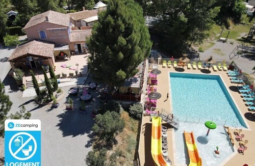 Saint Maime Cabin | ZEcamping 3* espace aquatique animaux acceptés animations locatif 21m2