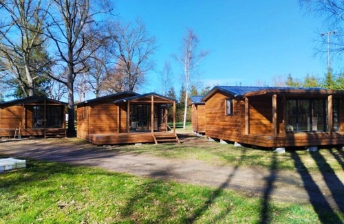 Sauxillanges Ski Chalet | ZEcamping 3* piscine dog friendly fitness tente 25m2 5 pers