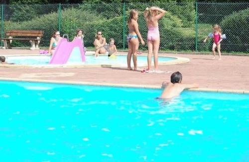 Sauxillanges Cabin | ZEcamping 3* piscine dog friendly fitness tente 8m2 2 pers
