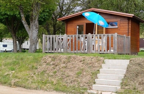 Langogne Ski Chalet | ZEcamping 3* piscine chauffée chalet BBQ 9m2 2 pers