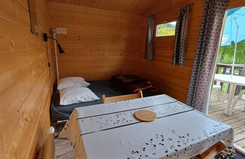 Langogne Ski Chalet | ZEcamping 3* piscine chauffée chalet BBQ 9m2 2 pers