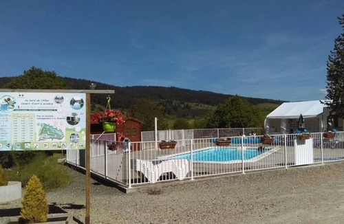 Langogne Ski Chalet | ZEcamping 3* piscine chauffée chalet BBQ 9m2 2 pers