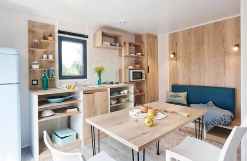 Quettehou House | ZEcamping 4 étoiles animé 500m plage piscine couverte mobil-home 25m2