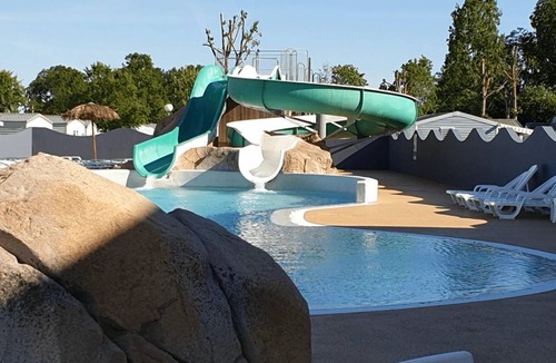 Angles House | ZEcamping 4* pet friendly terrain multisports piscine couverte