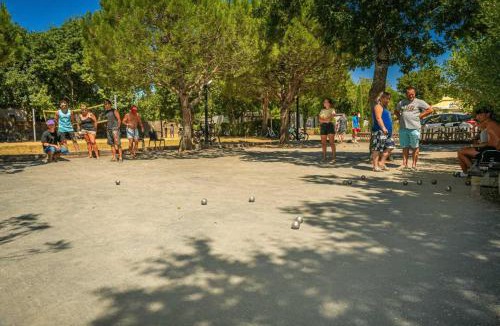 Saint-Georges-d'Oleron Other | ZEcamping animé dog friendly familial piscine couverte